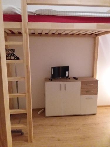 Living in the Box, Berlin (photo 6)