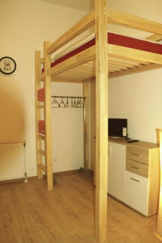 Living in the Box in Berlin, Deutschland