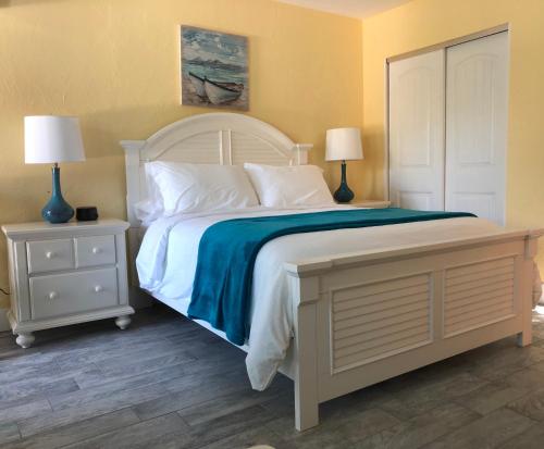 Siesta Key Palms Resort - image 8