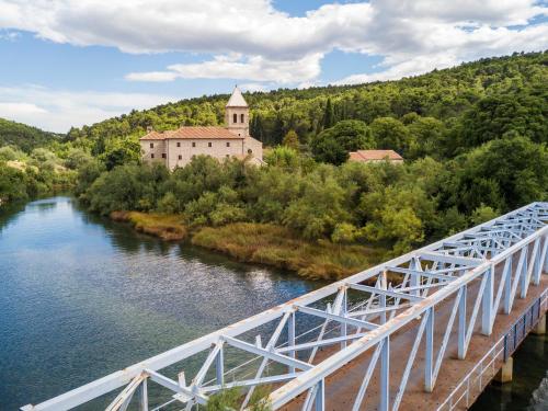  Apartmani Monika in Gornji Karin