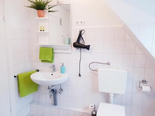 25mn to HH-2BR Kitchen&Netflix in Elmshorn, Deutschland