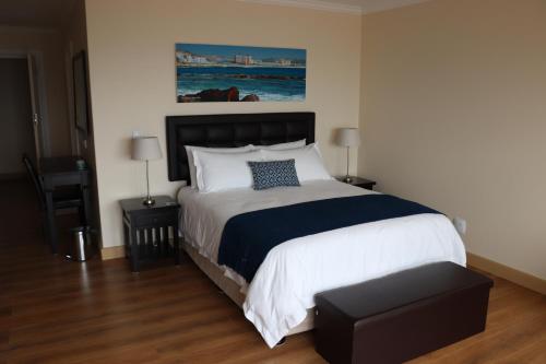 Aquamarine Guest House Room Type - Deluxe Double Room with Balcony and Sea View