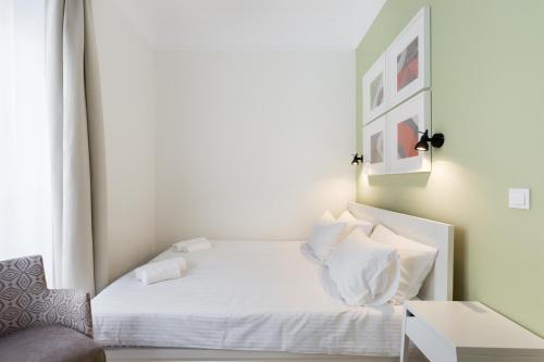 Dinostratus House - image 14