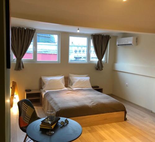 SKYLER GUEST HOUSE - image 2