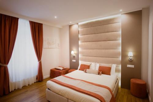 Double Room - Via Roma 37 image 8