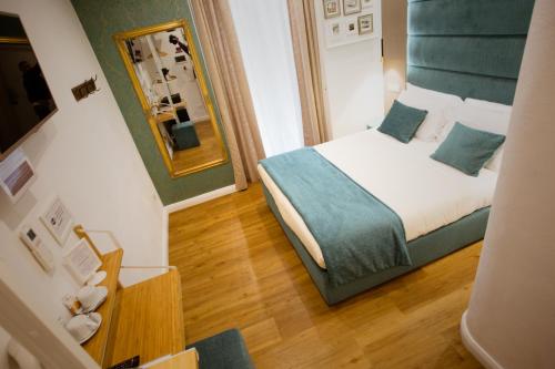 Double Room - Via Roma 37 image 1