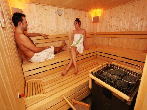 Hotel Royal X - image 5