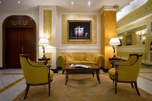 Bar/lounge, Zanhotel Europa near Bologna-Centrale Train Station