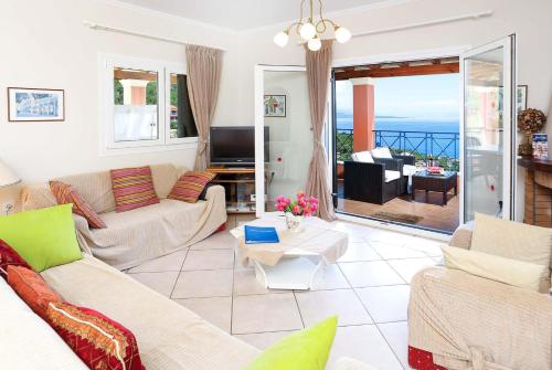  Nefeli Villa in Nisaki