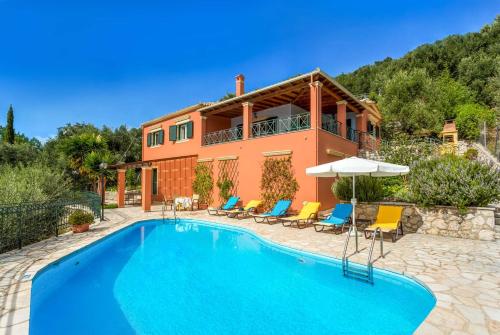  Nefeli Villa, Ferienwohnung in Nisaki