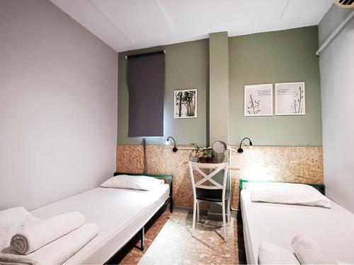 room detail thumbnail 0