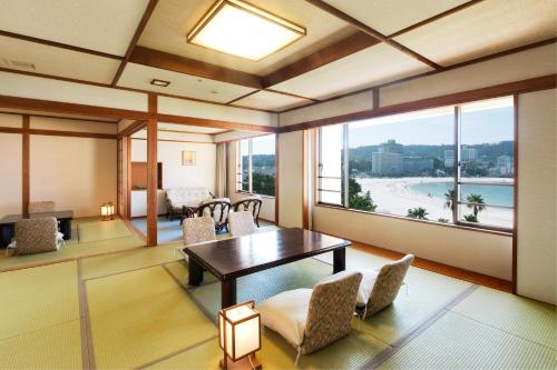 Deluxe Japanese-Style Room - Room Only