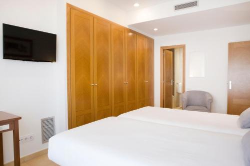 Aparthotel Albufera - image 5