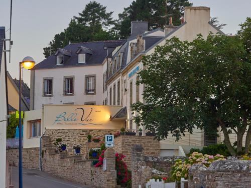 Logis Hotel Belle-Vue - image 14