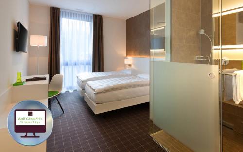 b-smart motel Sevelen - Accommodation