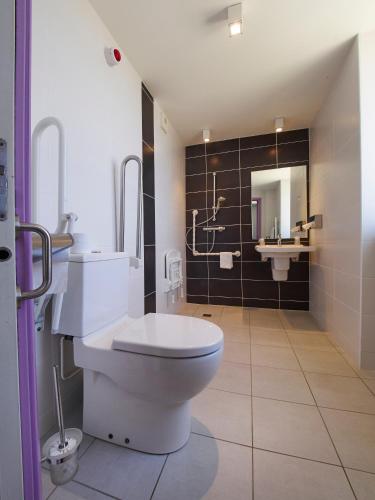 Logis Hotel Belle-Vue - image 13