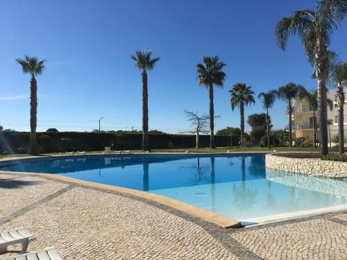 Alvor Vila da Praia Pool & Garden View in ตอรัลตา