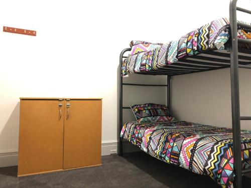 Twin Room with Bunk Beds and Shared Bathroom image 4