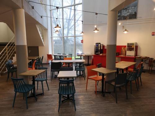 Bar, hotelF1 Nemours in Nemours