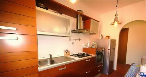 2 bedrooms, 5 beds