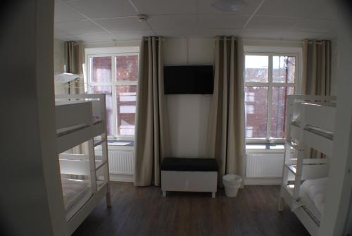 Go to sleep Arvika Room Type - Economy Quadruple Room