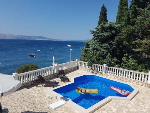  Holiday house in Smokvica Krmpotska with sea view, terrace, air conditioning, Wi-Fi (4641-1)1), Pension in Krmpote-Vodice