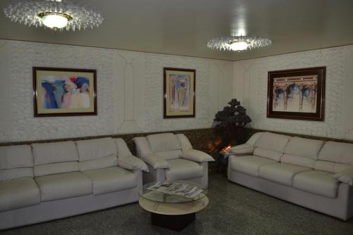 法莱斯图里斯酒店