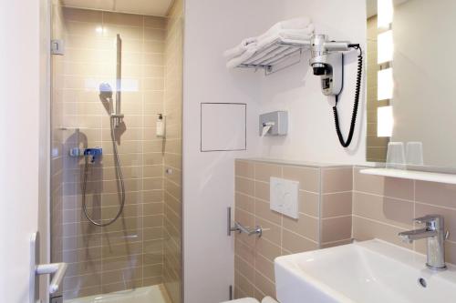 Contact Hôtel Alizé Montmartre - image 2