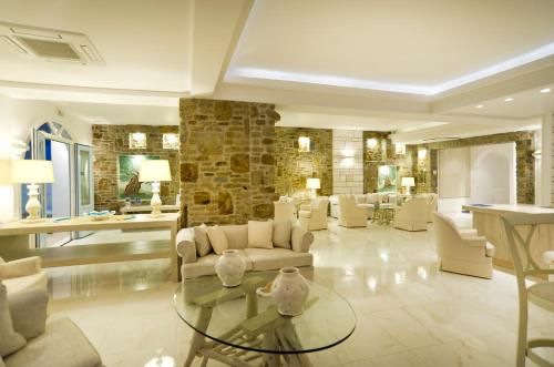 Фойє, Petinos Beach Hotel in Міконос