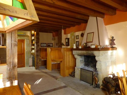 Koplietošanas atpūtas telpa ar TV, Hotel rural reina Berta in Murillo de Gállego
