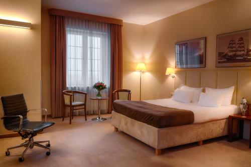 1 queen bed