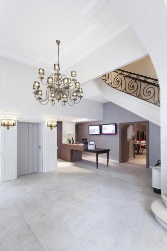 Mercure Lille Centre Grand Place - image 8