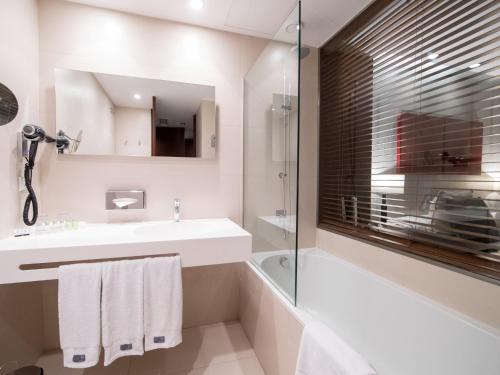 Hotel Carris Porto Ribeira - image 10