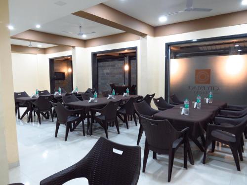 Restaurant, City Palace Resort in Lonavala