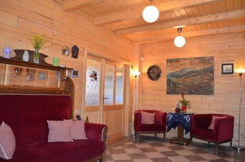 Family Room (2 Adults + 2 Children)