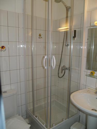 Le Relais Vauban Room Type - Twin Room with Shower