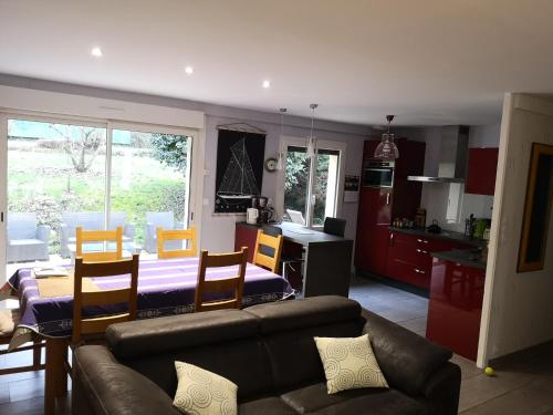 Maison à l'Orée du Bois gîte à louer Bois de Kerfily