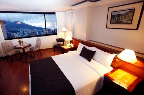 Hotel Reina Isabel photo 1