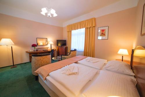 Standard Double or Twin Room with Health Spa Package 