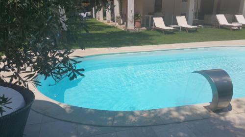 Villa Ines con piscina sud Sardegna 5