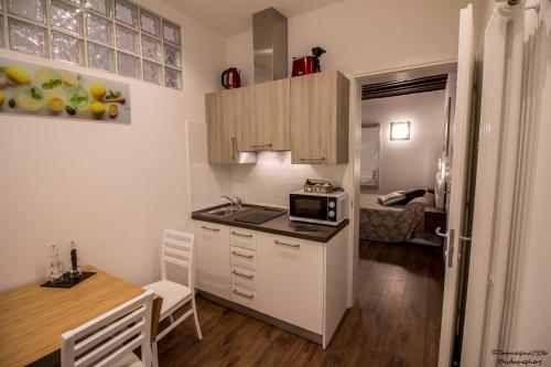 Silver Suite - image 8