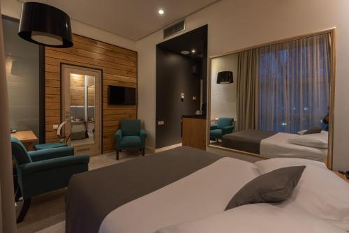 2 twin beds