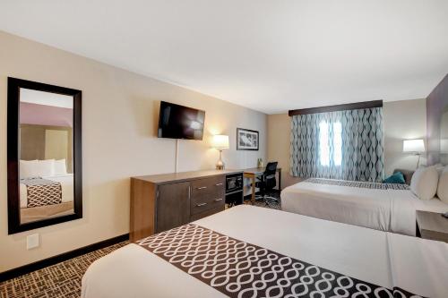 La Quinta Inn & Suites by Wyndham Las Vegas Nellis