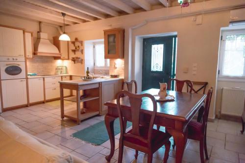  Traditional House in the Centre of Vasiliki in 31100 Vasiliki