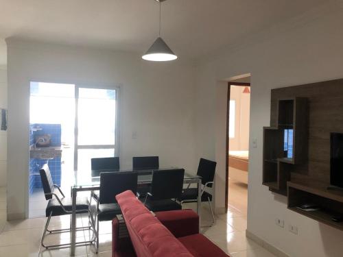 ห้องส่วนกลางสำหรับนั่งเล่น/ดูทีวี, Apartamento pé na areia (Apartamento pe na areia) in มารากานา