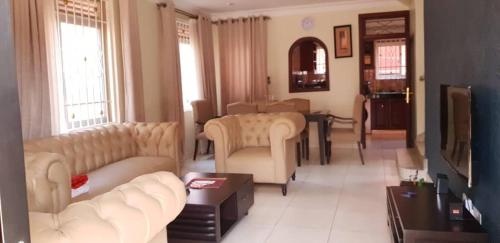 Ray Apartments Muyenga