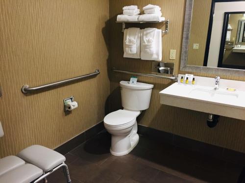 Best Western Plus Portland Airport Hotel & Suites - image 5