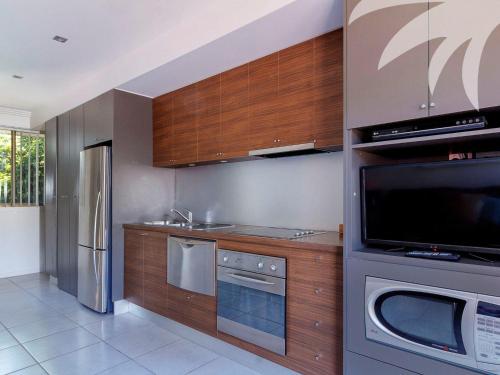 Aqua Apartment 3 - Charlotte Bay