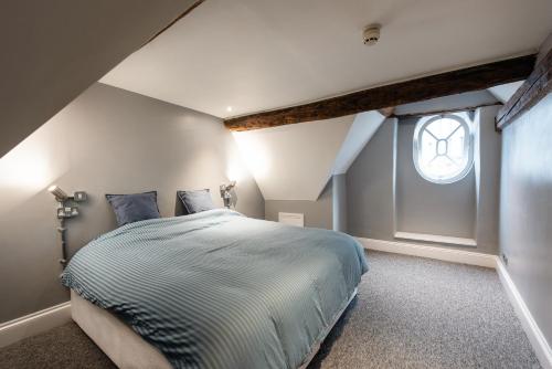 The Full Moon Backpackers in Bristol