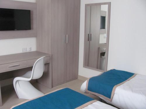 Day's Inn Hotel and Residence - image 2